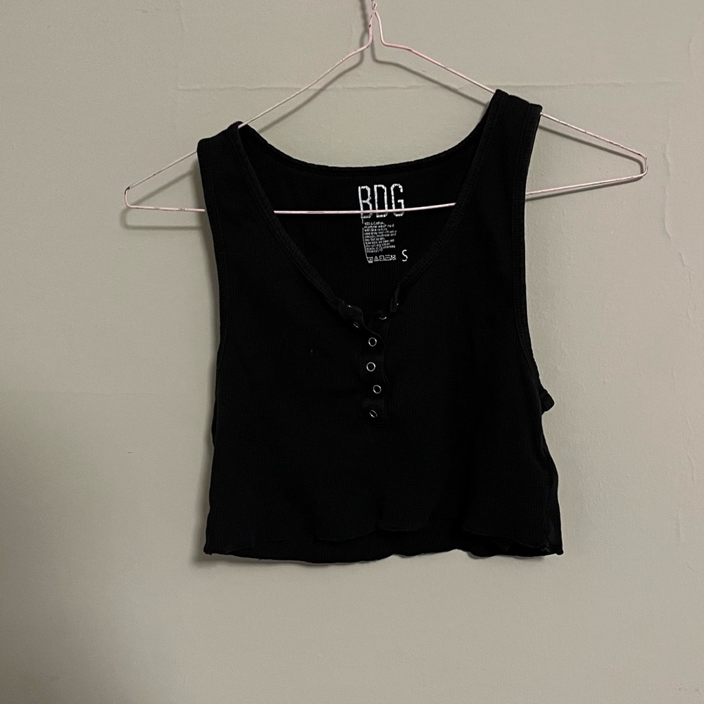 Baby crop tank in black